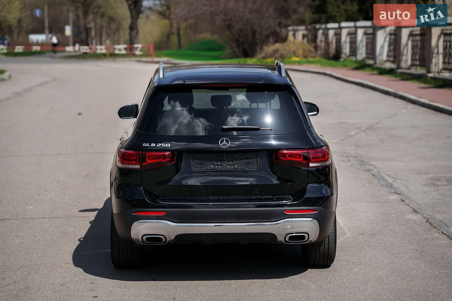 2019 Mercedes-Benz GLB - мініатюра 3