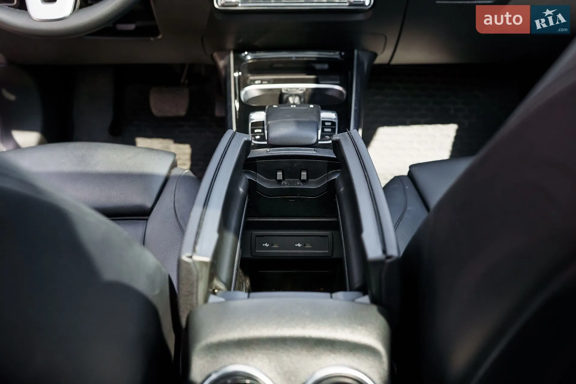 2019 Mercedes-Benz GLB - мініатюра 38