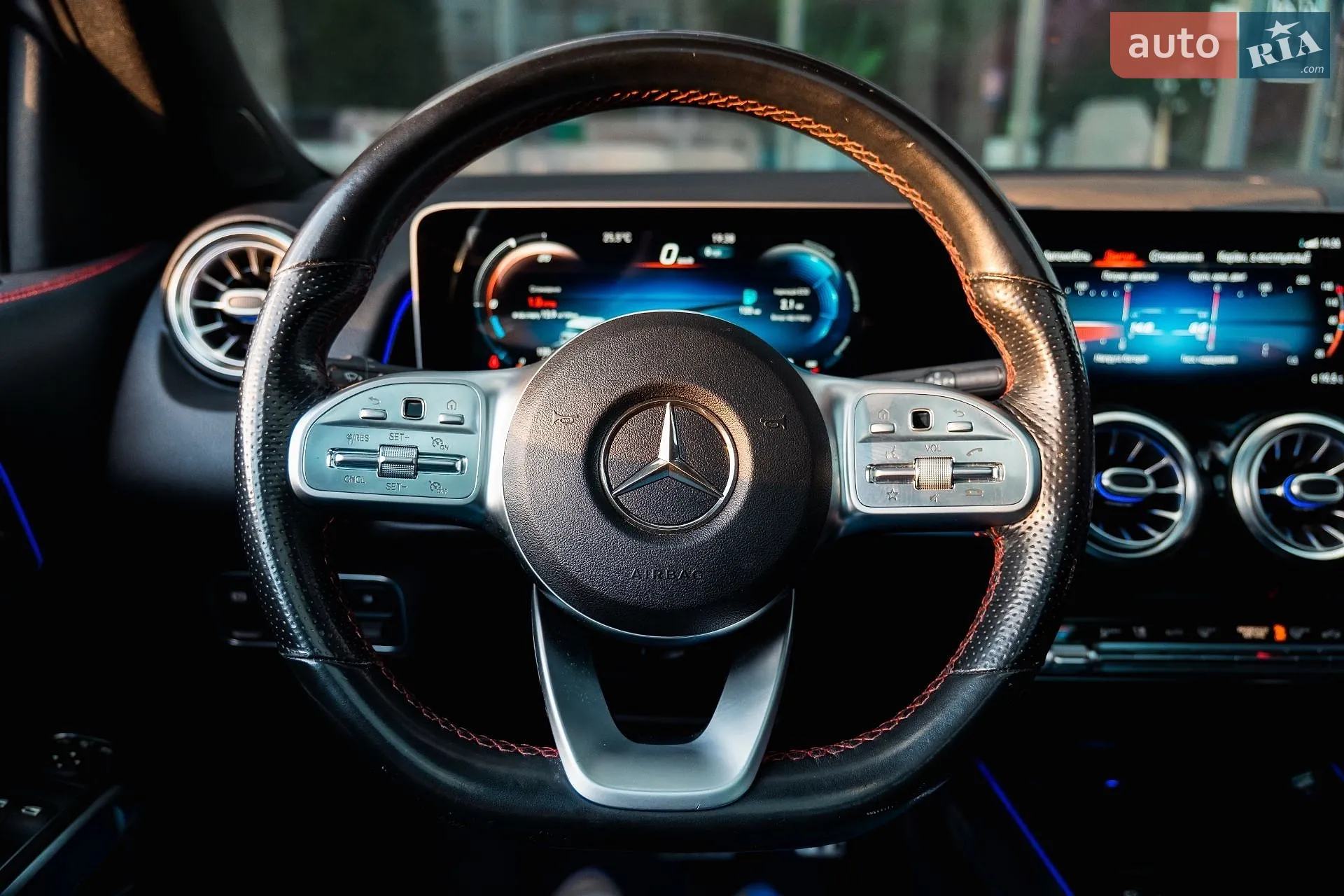 2021 Mercedes-Benz GLB - мініатюра 27