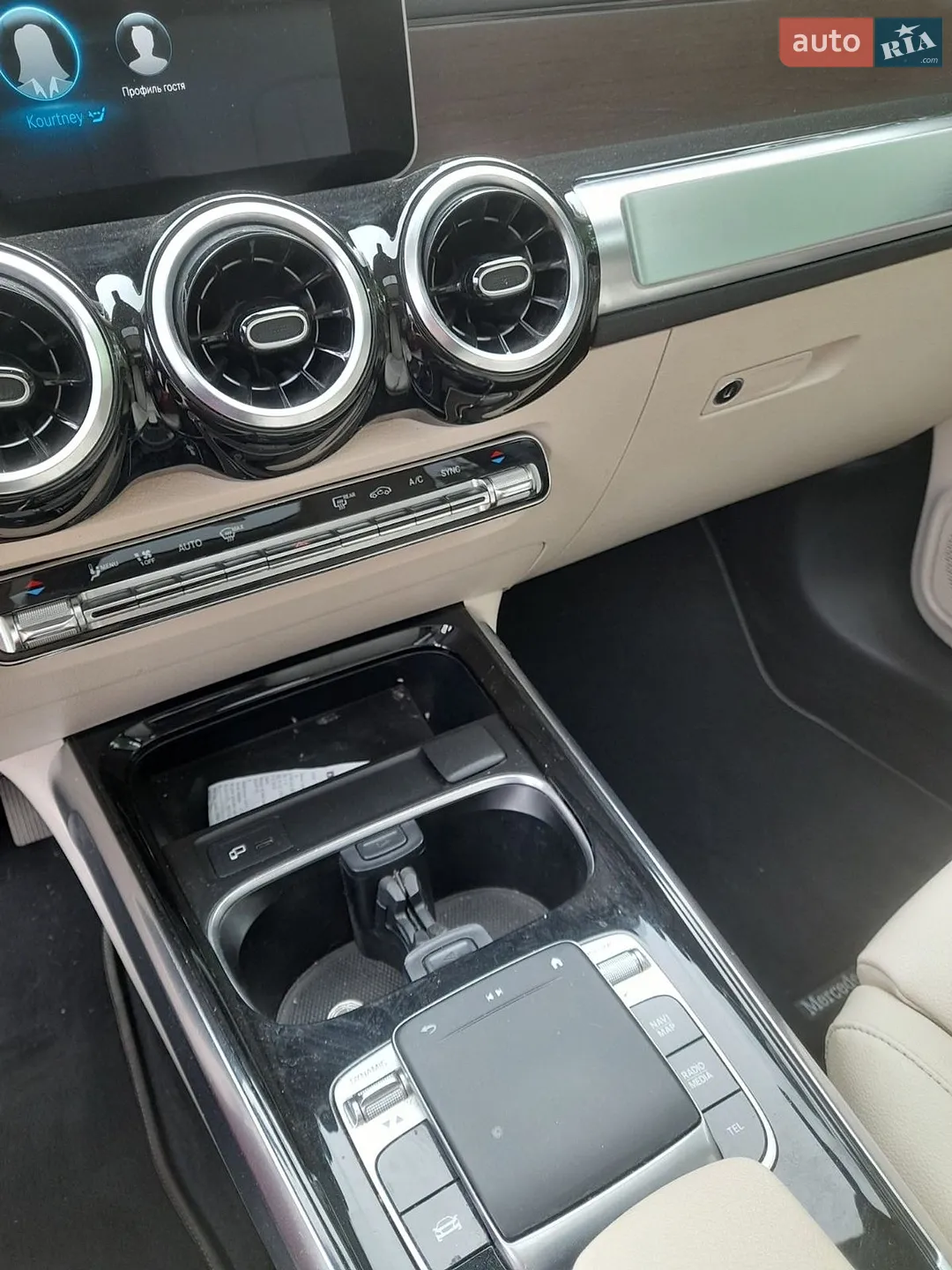 2020 Mercedes-Benz GLB - мініатюра 21