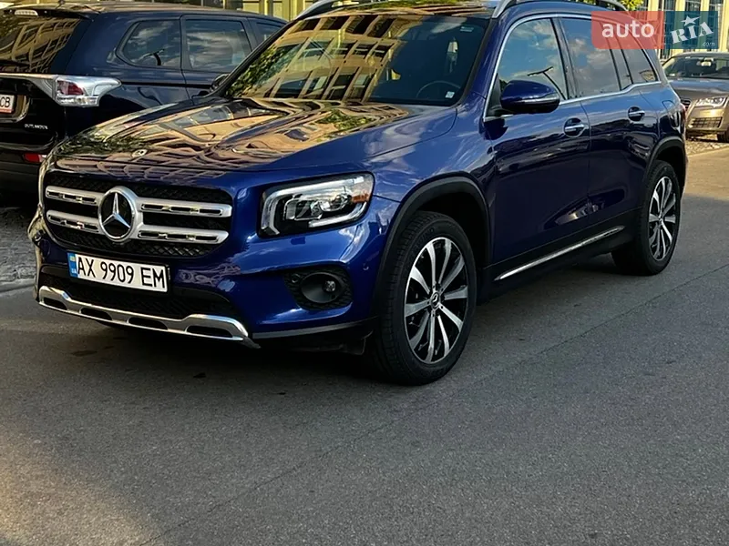 Mercedes-Benz GLB-Class 2021