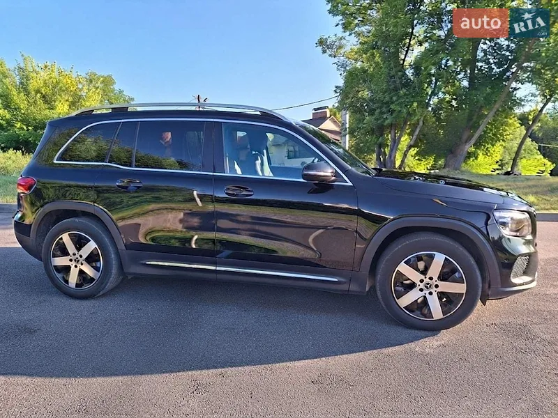 Mercedes-Benz GLB-Class