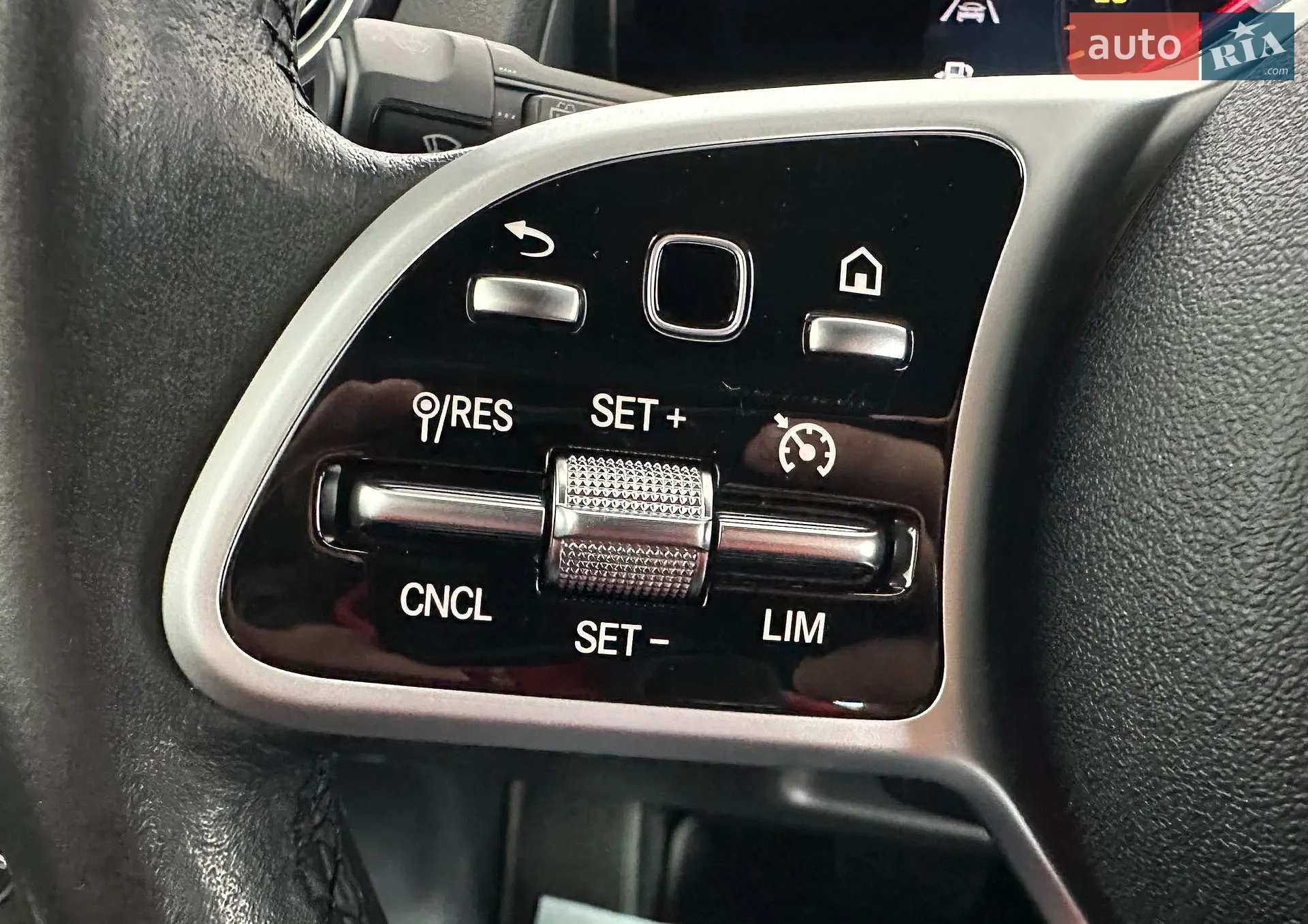 2021 Mercedes-Benz GLB - мініатюра 16