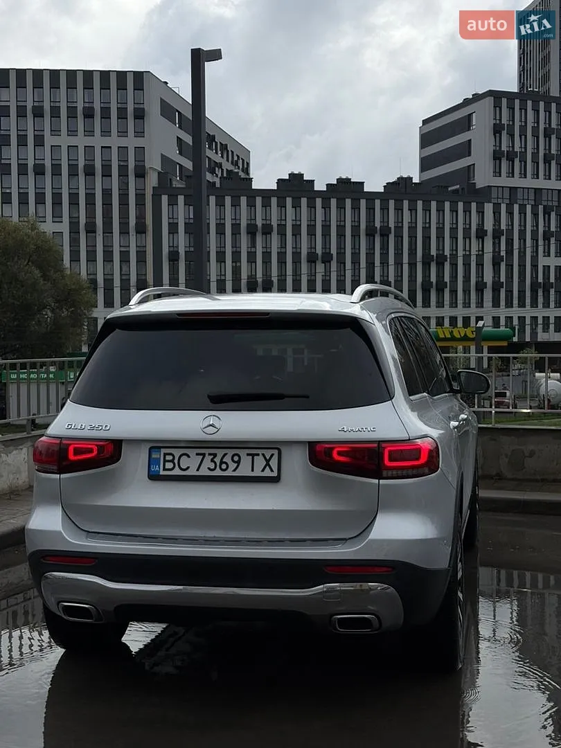 2020 Mercedes-Benz GLB - мініатюра 10