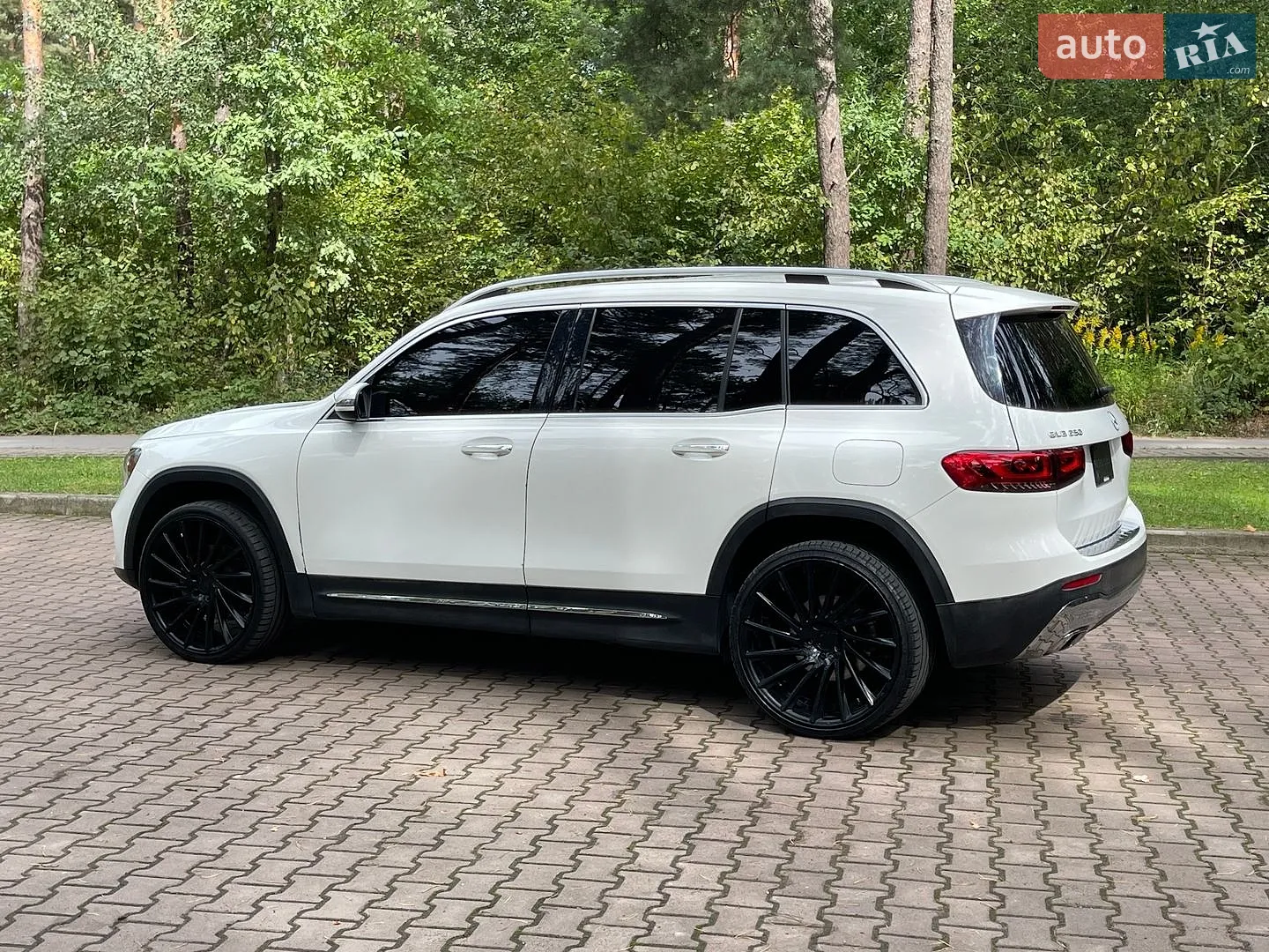 2020 Mercedes-Benz GLB - мініатюра 13