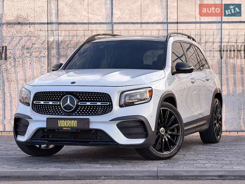 Mercedes-Benz GLB-Class 2021