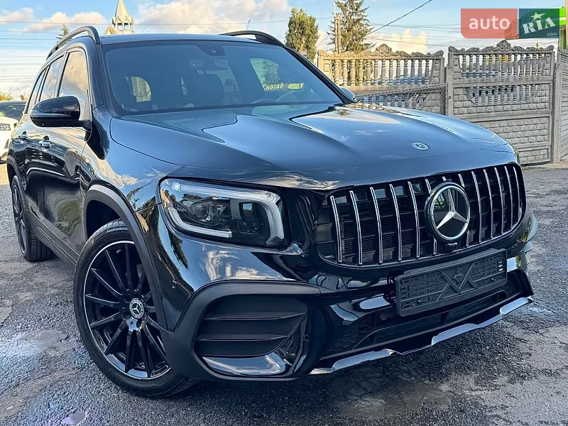 Mercedes-Benz GLB-Class 2021