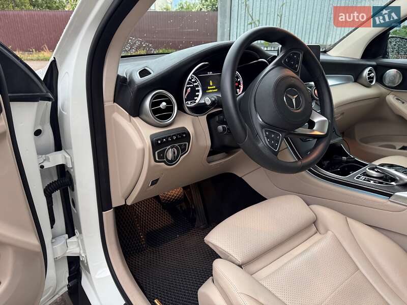 Позашляховик / Кросовер Mercedes-Benz GLC-Class Coupe 2017 в Києві