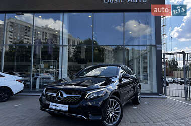 Позашляховик / Кросовер Mercedes-Benz GLC-Class Coupe 2017 в 