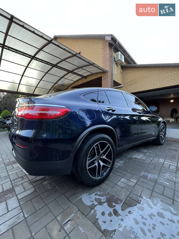Позашляховик / Кросовер Mercedes-Benz GLC-Class Coupe 2018 в Дніпрі фото 3 Позашляховик / Кросовер Mercedes-Benz GLC-Class Coupe 2018 в Дніпрі