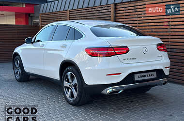 Внедорожник / Кроссовер Mercedes-Benz GLC-Class Coupe 2017 в 