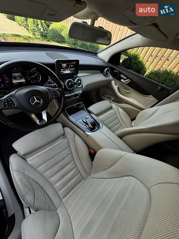 Внедорожник / Кроссовер Mercedes-Benz GLC-Class Coupe 2017 в Львове