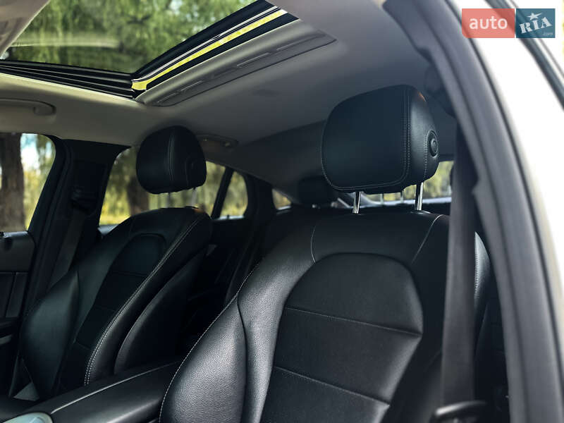 Внедорожник / Кроссовер Mercedes-Benz GLC-Class Coupe 2018 в Ровно фото 61 Внедорожник / Кроссовер Mercedes-Benz GLC-Class Coupe 2018 в Ровно