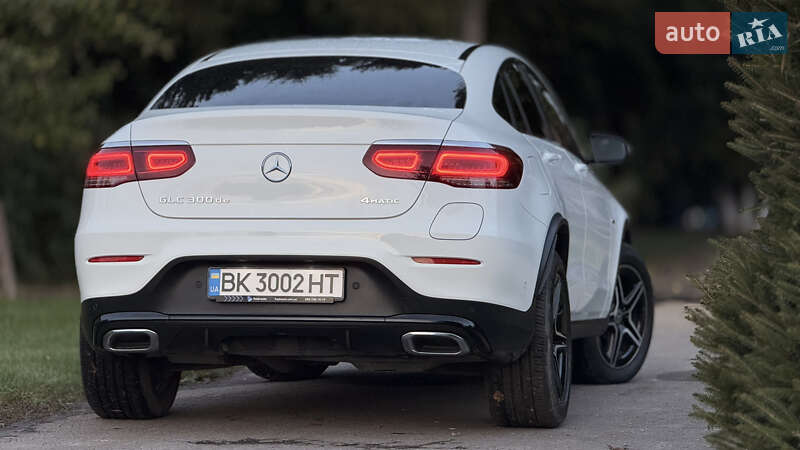 Позашляховик / Кросовер Mercedes-Benz GLC-Class Coupe 2020 в Млиніві