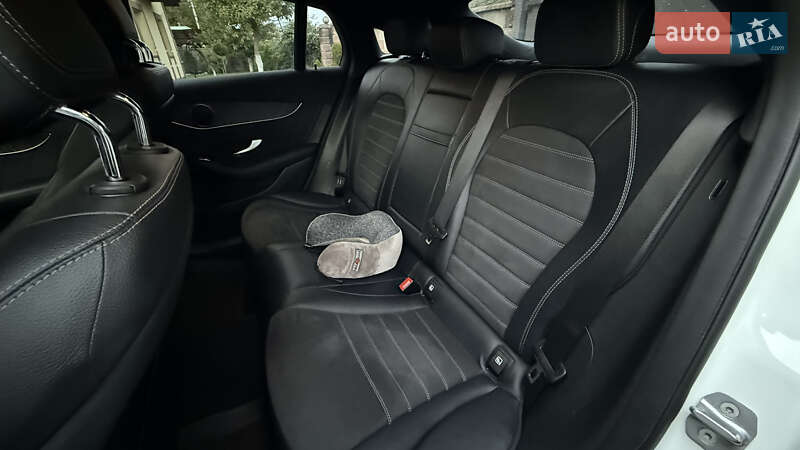 Позашляховик / Кросовер Mercedes-Benz GLC-Class Coupe 2020 в Млиніві