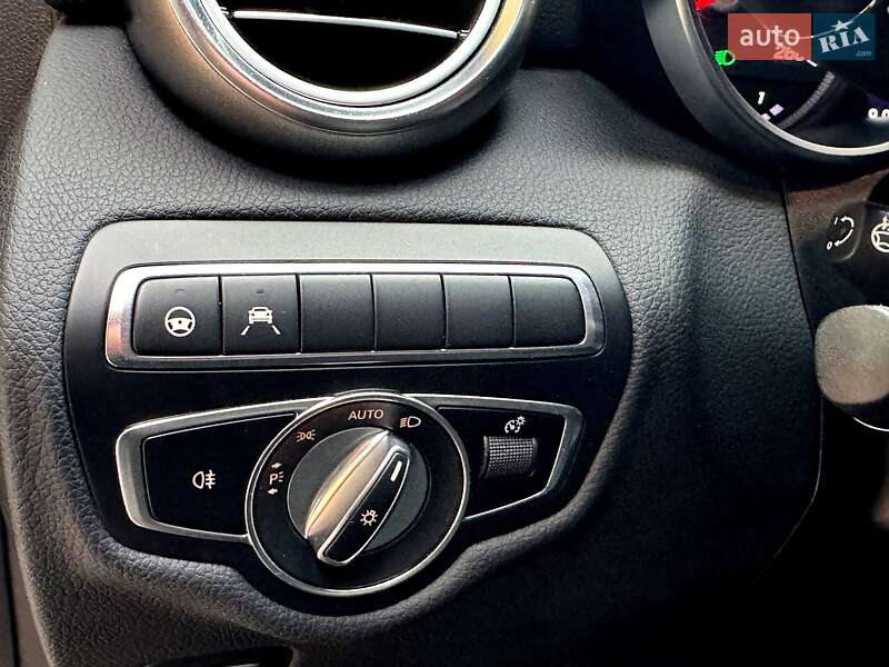 Позашляховик / Кросовер Mercedes-Benz GLC-Class Coupe 2017 в Хмельницькому фото 44 Позашляховик / Кросовер Mercedes-Benz GLC-Class Coupe 2017 в Хмельницькому