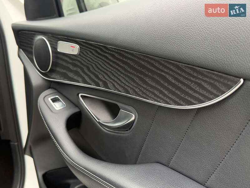 Позашляховик / Кросовер Mercedes-Benz GLC-Class Coupe 2017 в Києві