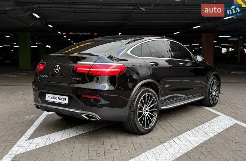 Позашляховик / Кросовер Mercedes-Benz GLC-Class Coupe 2017 в Києві фото 8 Позашляховик / Кросовер Mercedes-Benz GLC-Class Coupe 2017 в Києві