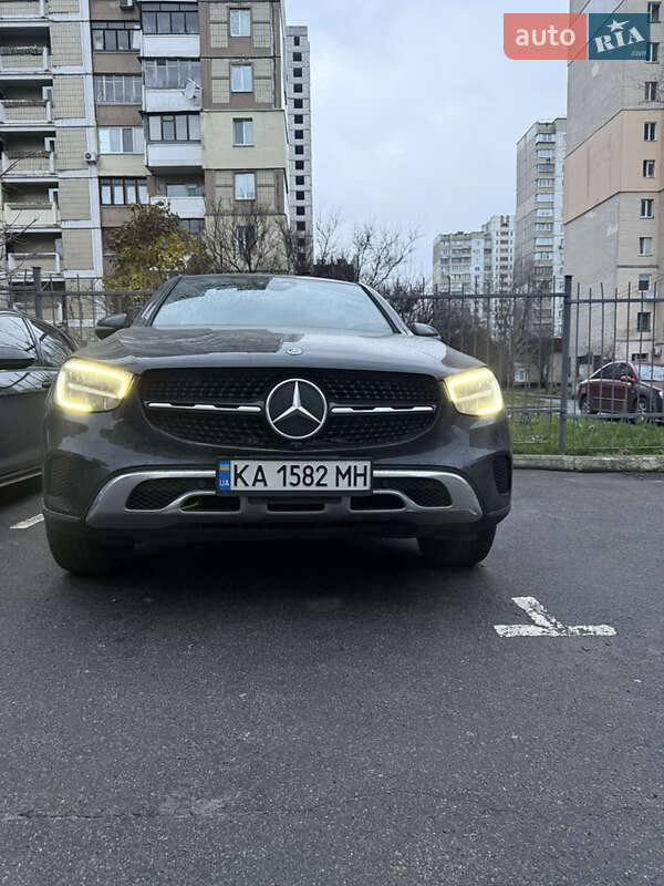 Внедорожник / Кроссовер Mercedes-Benz GLC-Class Coupe 2019 в Киеве фото 5 Внедорожник / Кроссовер Mercedes-Benz GLC-Class Coupe 2019 в Киеве