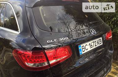 Позашляховик / Кросовер Mercedes-Benz GLC-Class 2016 в 