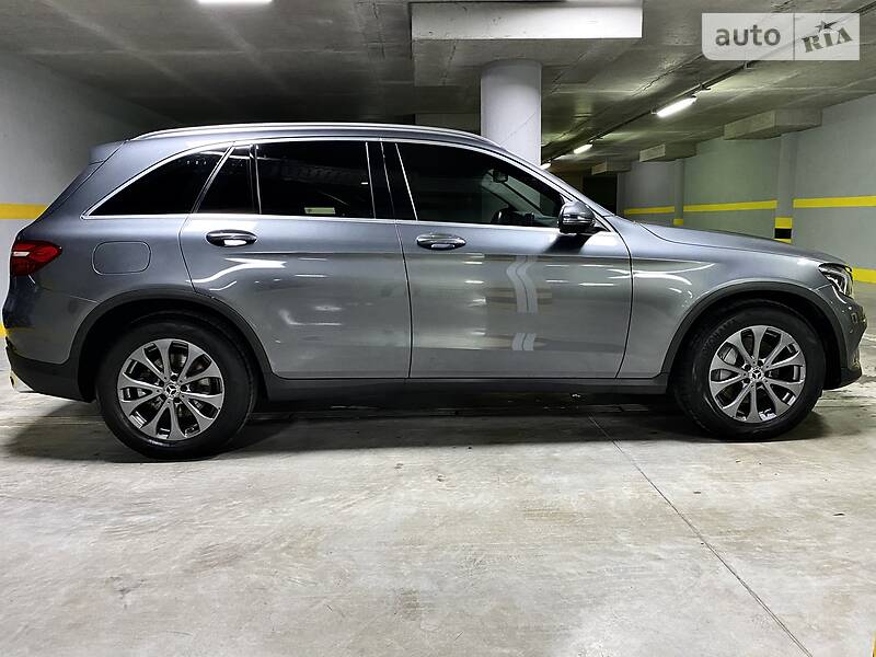 Позашляховик / Кросовер Mercedes-Benz GLC-Class 2017 в Києві