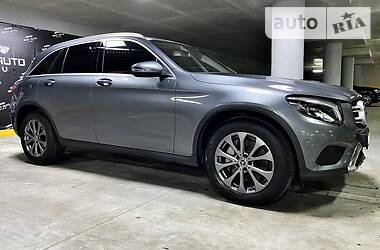 Внедорожник / Кроссовер Mercedes-Benz GLC-Class 2017 в 