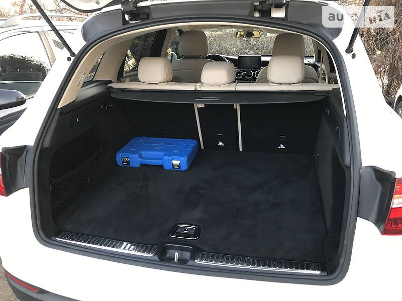 Внедорожник / Кроссовер Mercedes-Benz GLC-Class 2016 в Киеве фото 18 Внедорожник / Кроссовер Mercedes-Benz GLC-Class 2016 в Киеве