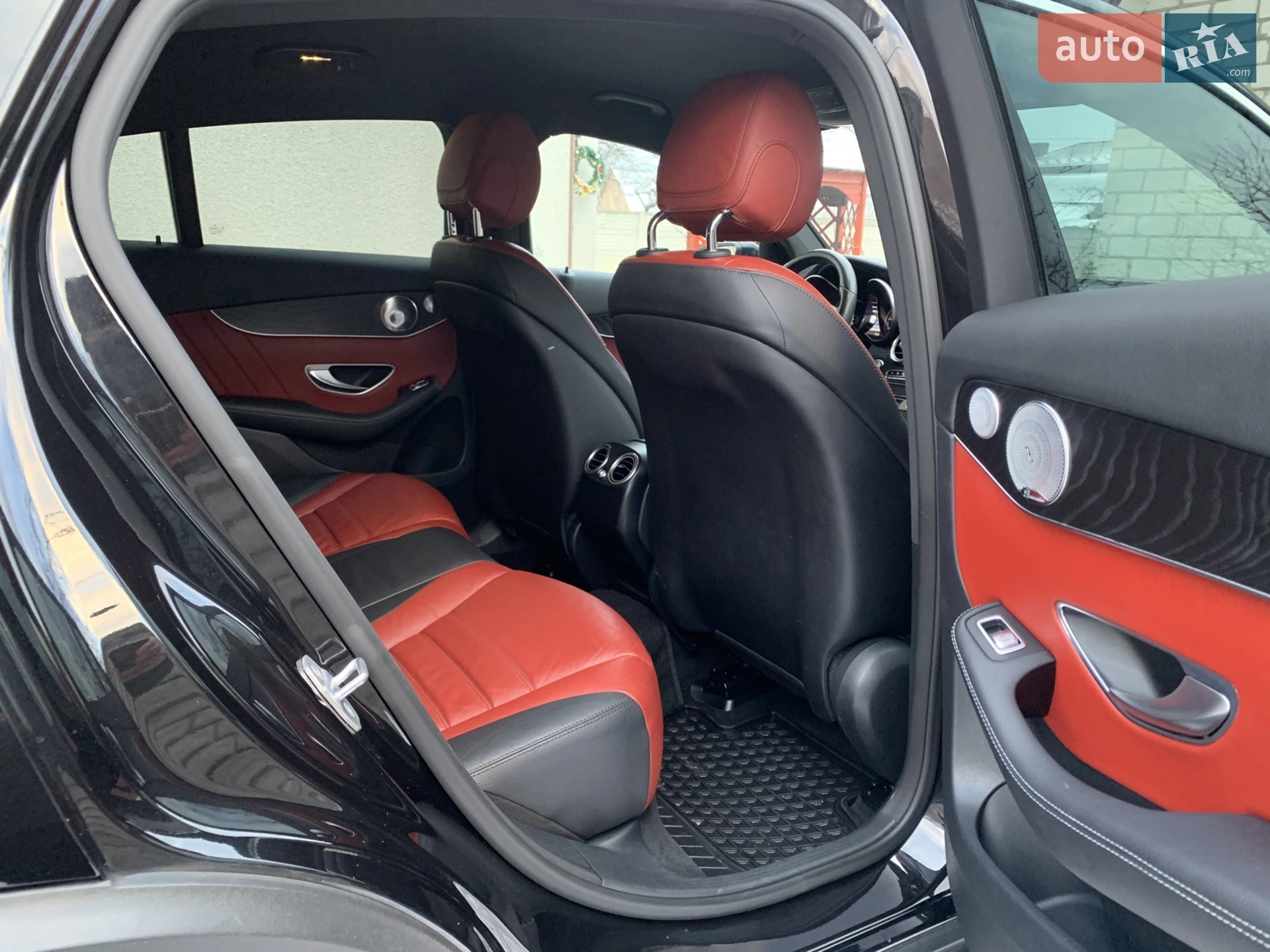 Mercedes-Benz GLC-Class 2017 VIN WDC2533051F257785 фото оголошення 37 з 101