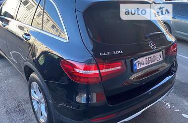 Внедорожник / Кроссовер Mercedes-Benz GLC-Class 2018 в 
