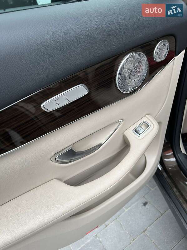 Внедорожник / Кроссовер Mercedes-Benz GLC-Class 2016 в Шептицькому