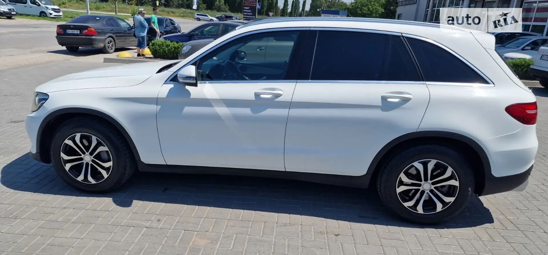 2016 Mercedes-Benz GLC - мініатюра 21