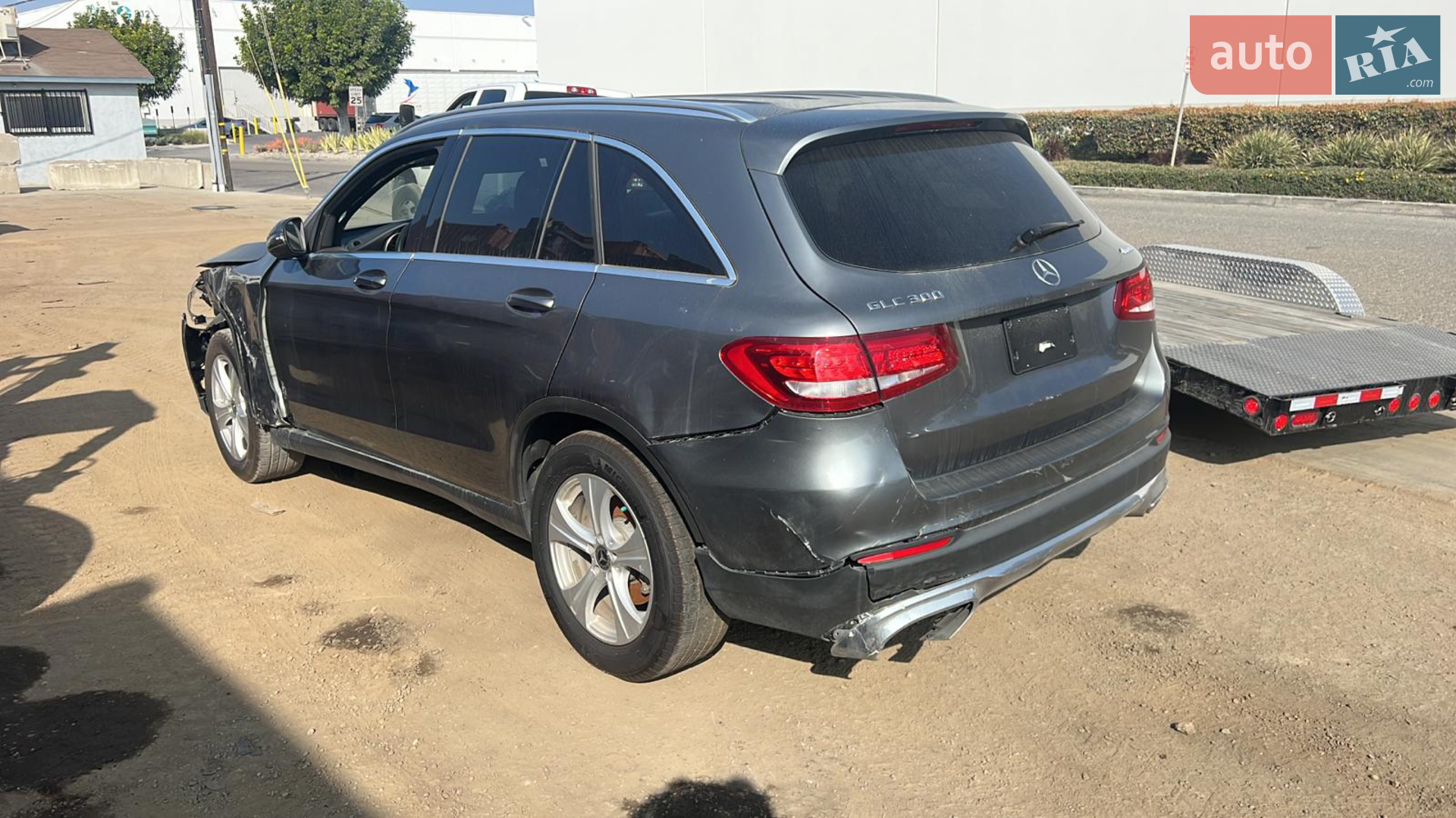 2017 Mercedes-Benz GLC - мініатюра 25