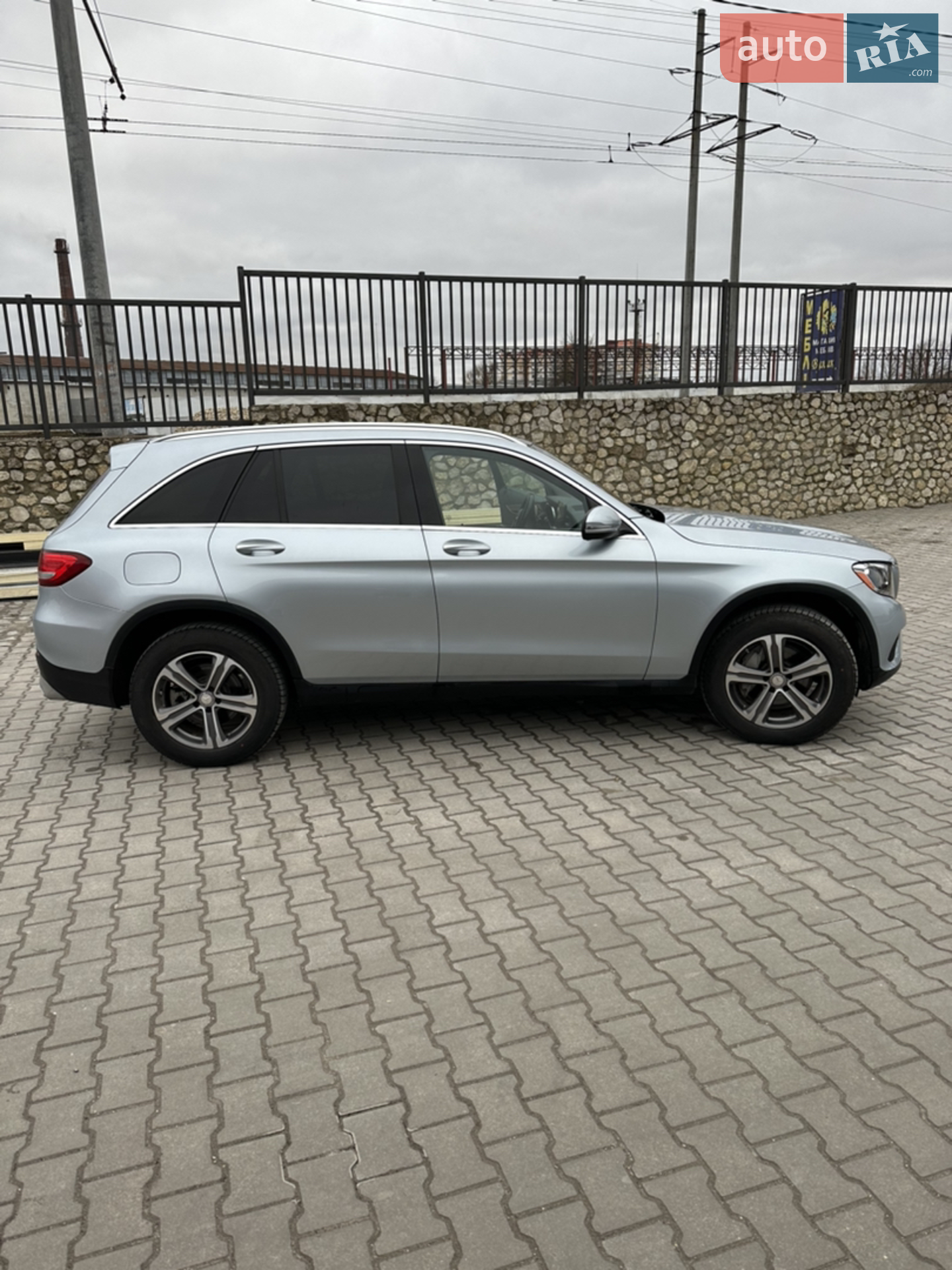 2016 Mercedes-Benz GLC - мініатюра 35