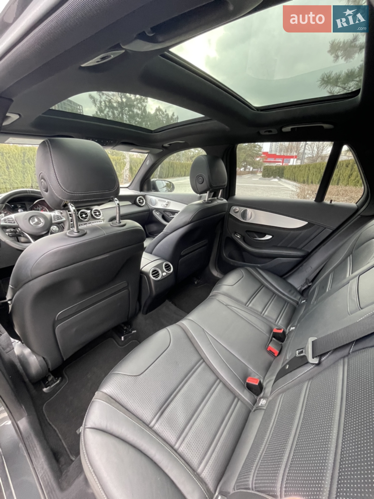 2018 Mercedes-Benz GLC - мініатюра 37