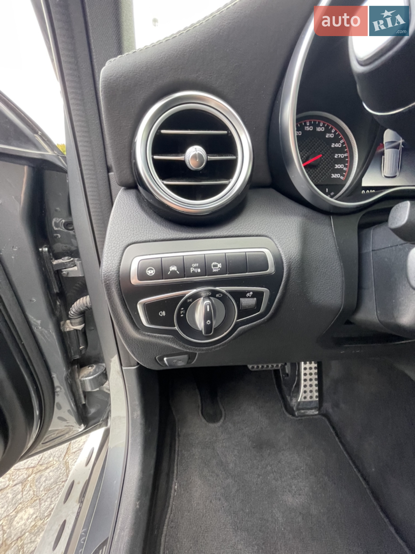 2018 Mercedes-Benz GLC - мініатюра 52