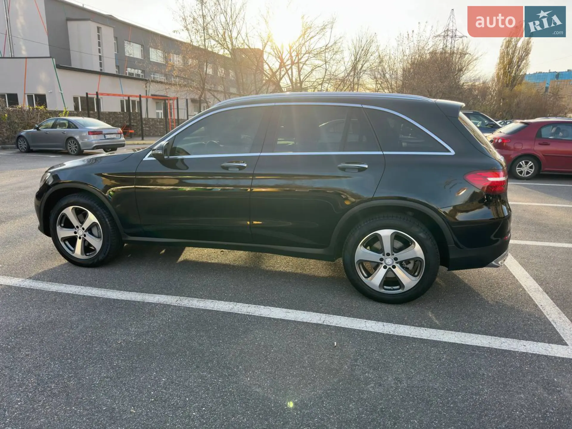 2016 Mercedes-Benz GLC - мініатюра 19