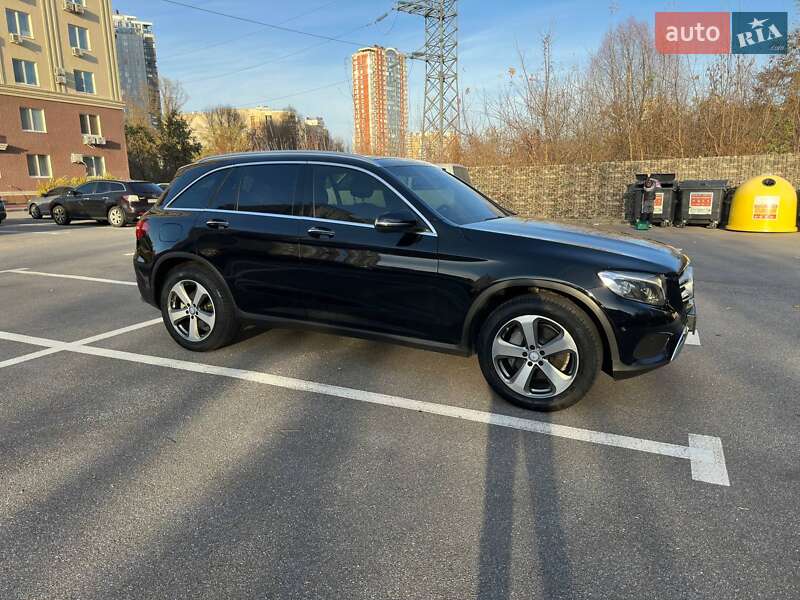 Внедорожник / Кроссовер Mercedes-Benz GLC-Class 2016 в Днепре