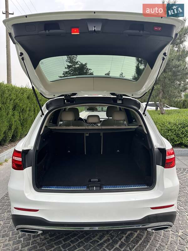 Внедорожник / Кроссовер Mercedes-Benz GLC-Class 2017 в Днепре фото 21 Внедорожник / Кроссовер Mercedes-Benz GLC-Class 2017 в Днепре