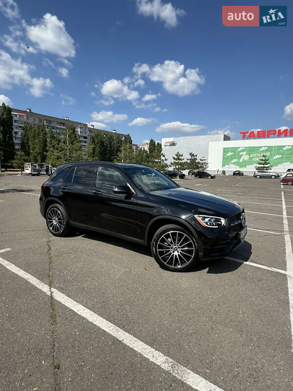 Mercedes-Benz GLC-Class 2021