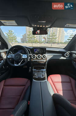 Внедорожник / Кроссовер Mercedes-Benz GLC-Class 2021 в 
