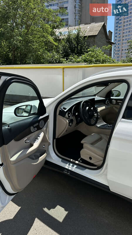 Внедорожник / Кроссовер Mercedes-Benz GLC-Class 2017 в Одессе