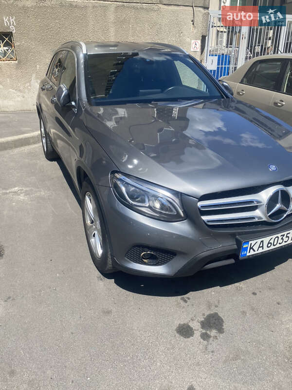 Внедорожник / Кроссовер Mercedes-Benz GLC-Class 2016 в Киеве