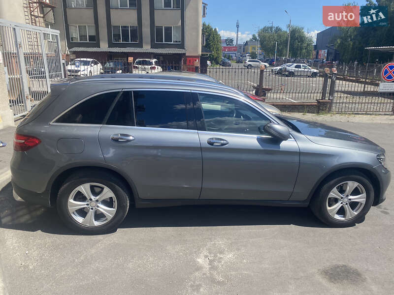 Внедорожник / Кроссовер Mercedes-Benz GLC-Class 2016 в Киеве