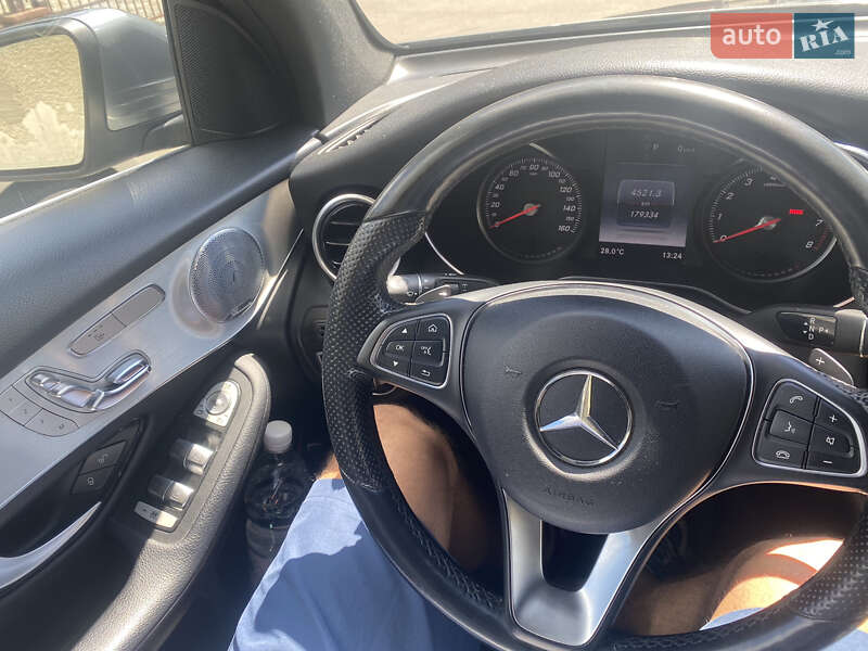 Внедорожник / Кроссовер Mercedes-Benz GLC-Class 2016 в Киеве