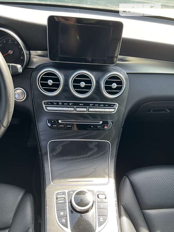 Внедорожник / Кроссовер Mercedes-Benz GLC-Class 2017 в Ивано-Франковске