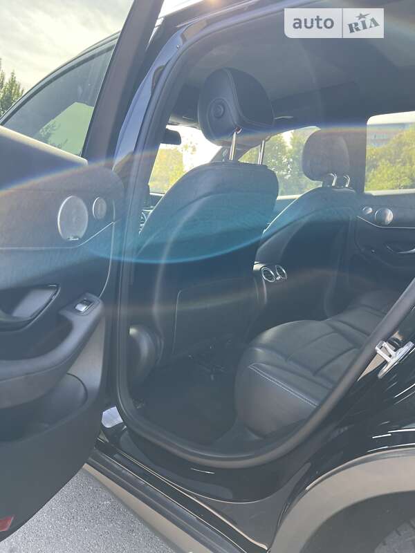 Внедорожник / Кроссовер Mercedes-Benz GLC-Class 2017 в Ивано-Франковске