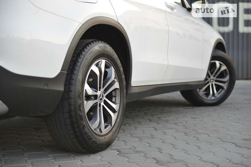 Внедорожник / Кроссовер Mercedes-Benz GLC-Class 2017 в Мукачево фото 13 Внедорожник / Кроссовер Mercedes-Benz GLC-Class 2017 в Мукачево