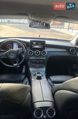 Внедорожник / Кроссовер Mercedes-Benz GLC-Class 2017 в 