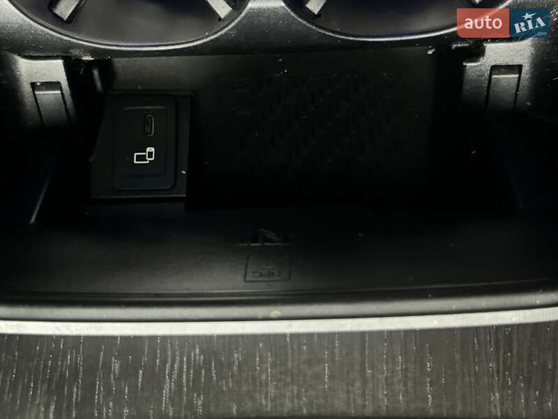 Внедорожник / Кроссовер Mercedes-Benz GLC-Class 2019 в Одессе