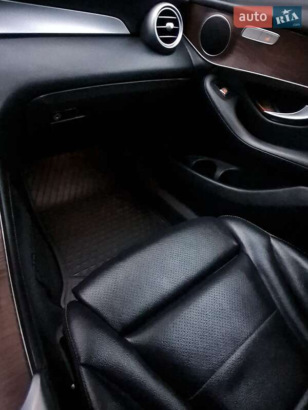 Внедорожник / Кроссовер Mercedes-Benz GLC-Class 2015 в Запорожье